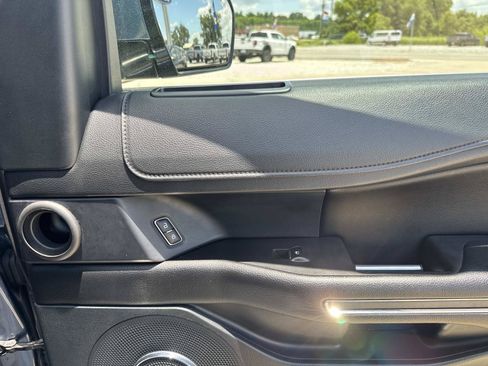 Used 2020 Ford Expedition XLT w/ Equipment Group 202A RWD image 14