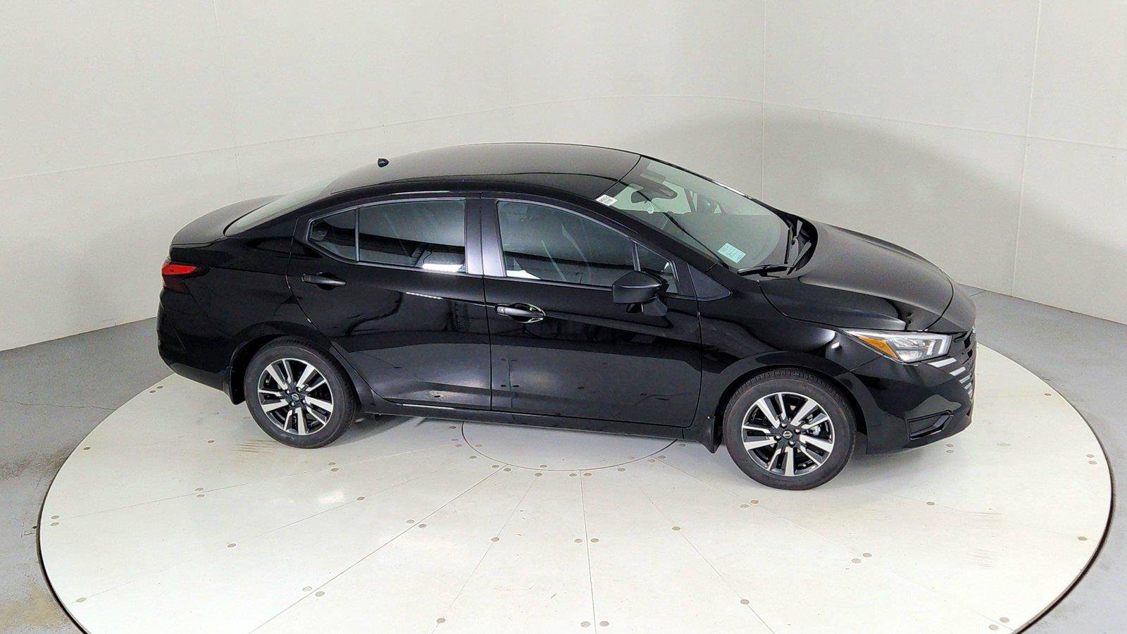 Used 2025 Nissan Versa S w/ S Plus Package FWD image 40