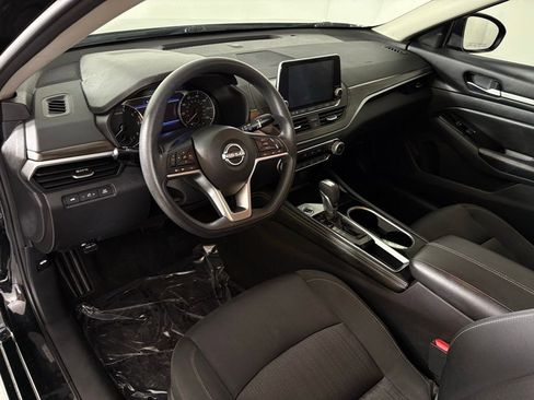 Used 2023 Nissan Altima 2.5 SV image 16