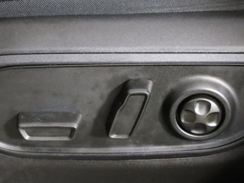 Used 2023 Jeep Grand Cherokee Limited RWD image 24