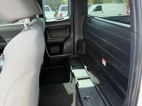 Used 2018 Toyota Tacoma SR RWD image 10