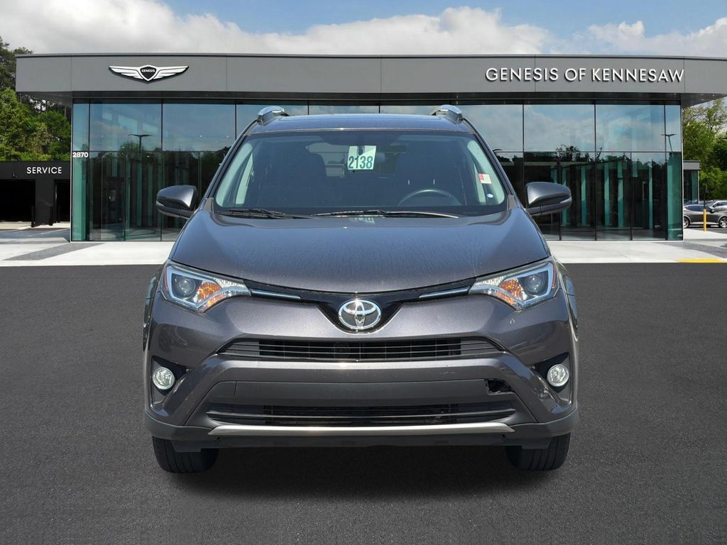 Used 2016 Toyota RAV4 XLE AWD/4WD image 2