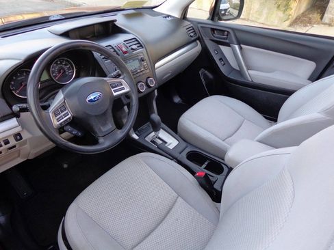 Used 2015 Subaru Forester 2.5i Premium w/ All-Weather Package image 9