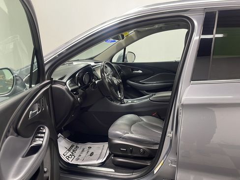 Used 2019 Buick Envision Essence w/ LPO, Active Package AWD/4WD image 2