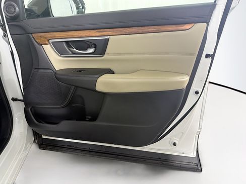 Used 2020 Honda CR-V Touring image 33