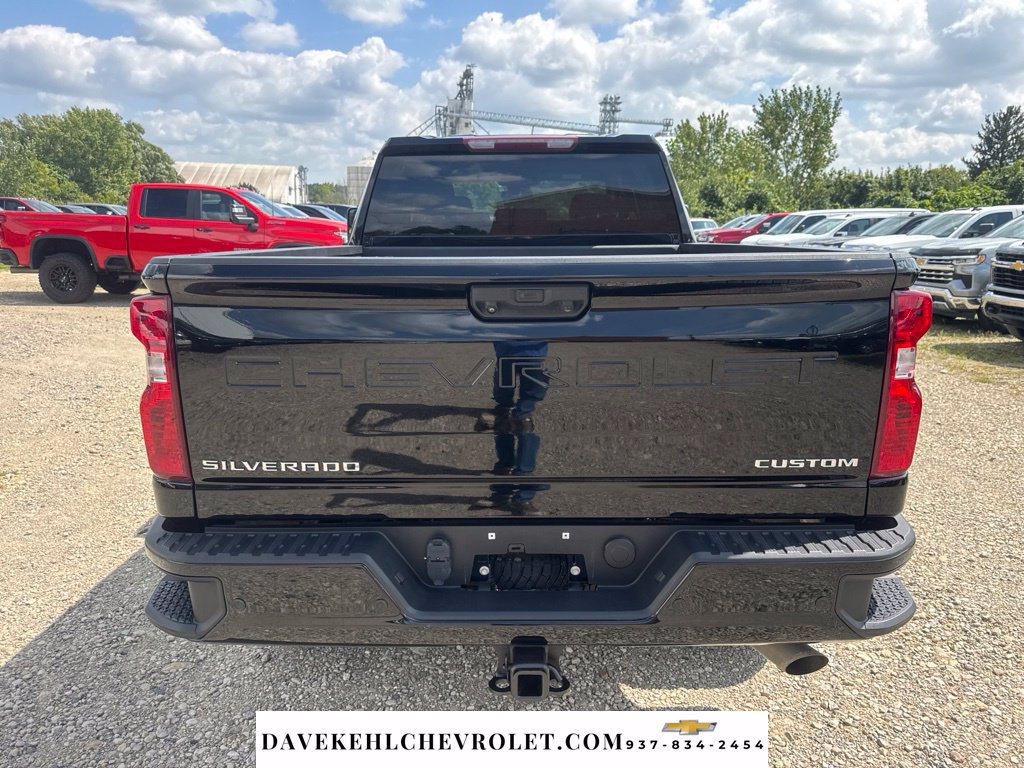 Used 2024 Chevrolet Silverado 2500 Custom w/ Custom Value Package AWD/4WD image 4