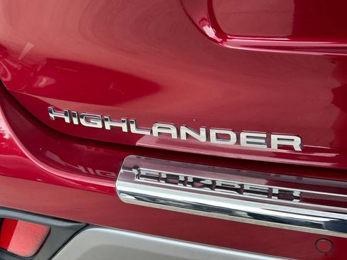 Used 2023 Toyota Highlander Platinum image 13