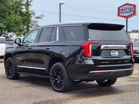 Used 2022 GMC Yukon SLT w/ SLT Premium Package AWD/4WD image 9