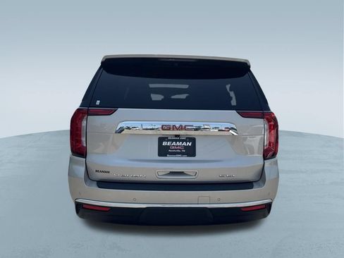 Used 2023 GMC Yukon XL SLT w/ SLT Premium Package AWD/4WD image 7