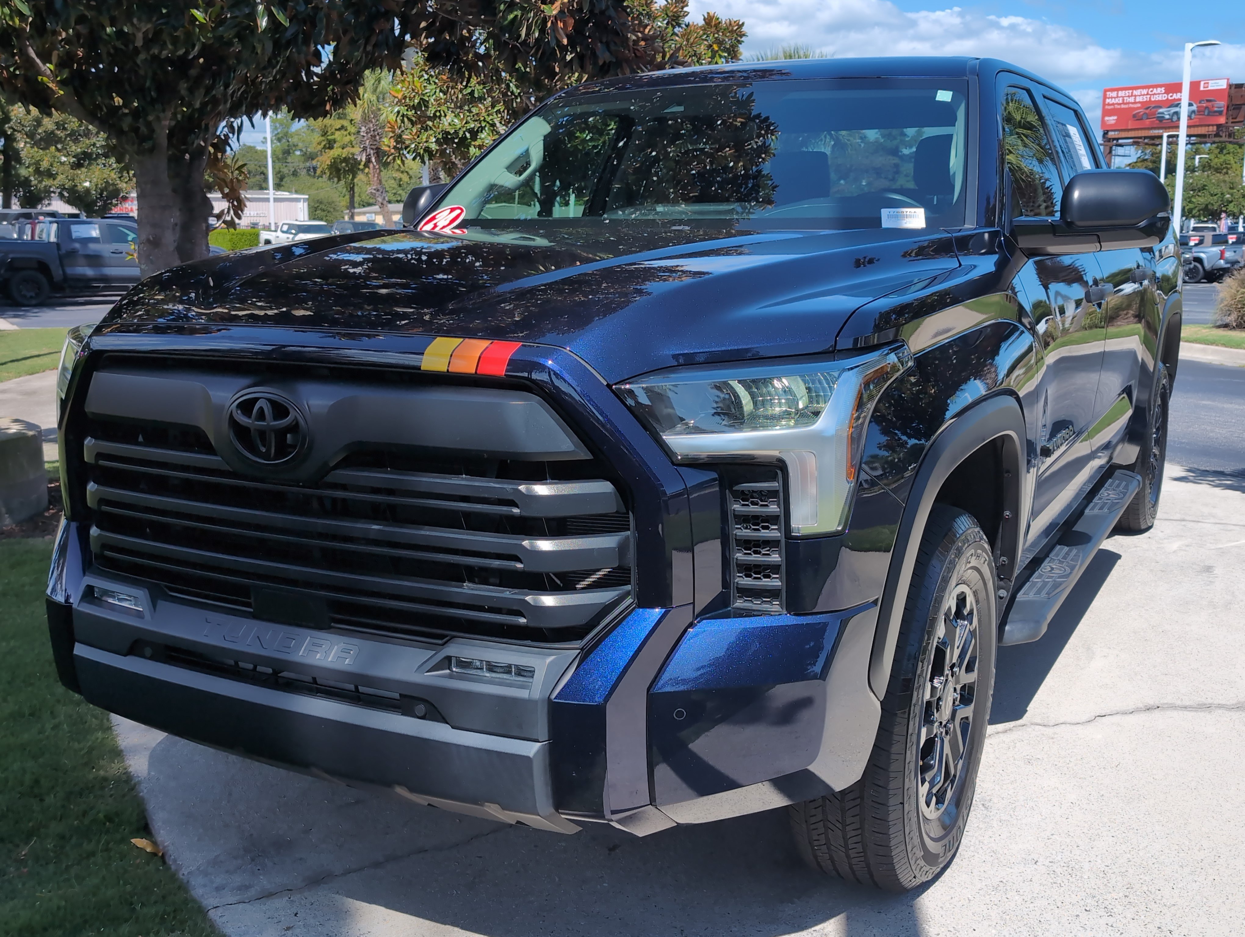 Used 2024 Toyota Tundra SR5 w/ SR5 Convenience Package AWD/4WD image 5