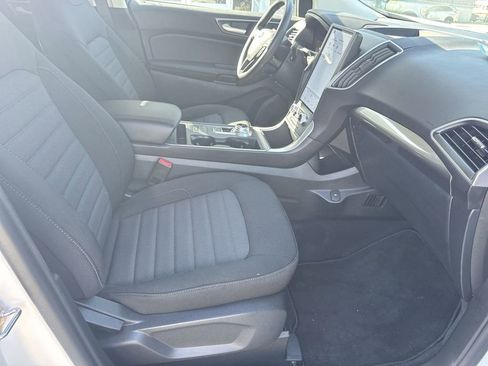 New 2024 Ford Edge SE w/ Black Appearance Package image 22