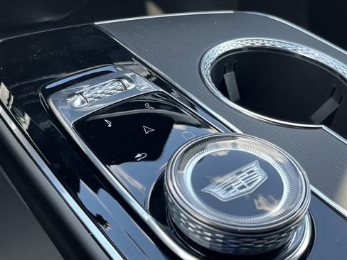 New 2026 Cadillac Lyriq V image 33