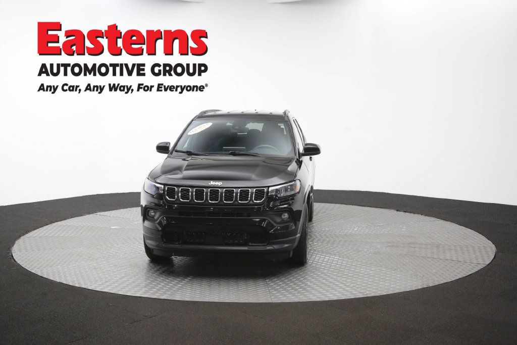 Used 2024 Jeep Compass Latitude AWD/4WD image 54