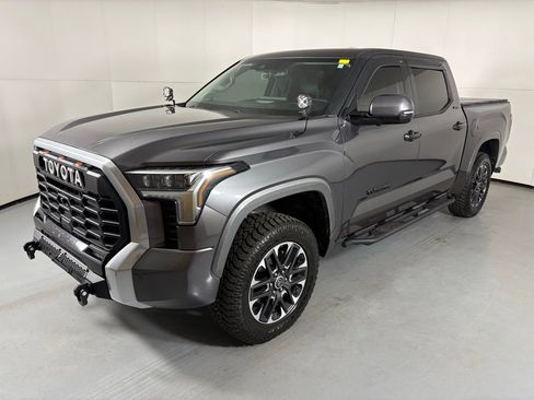 Used 2023 Toyota Tundra Limited image 4