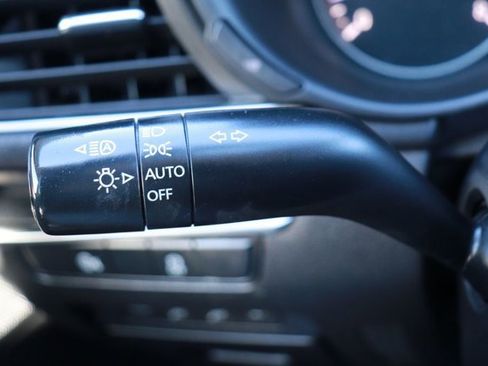 Used 2025 MAZDA MAZDA3 s image 20