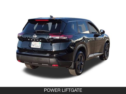 Used 2026 Nissan Rogue SV FWD image 9