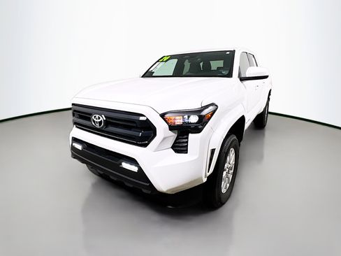 Used 2024 Toyota Tacoma SR5 image 10