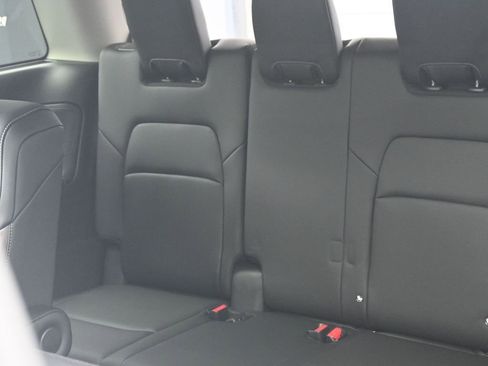 New 2026 Nissan Pathfinder Platinum image 20