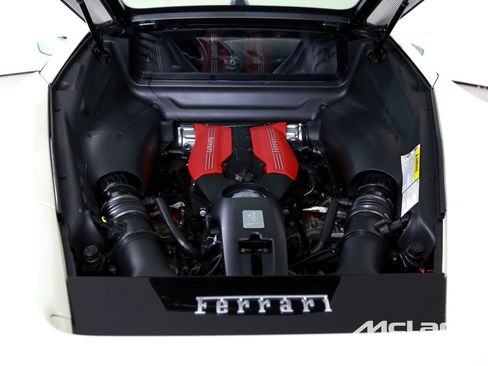 Used 2019 Ferrari 488 GTB RWD image 24