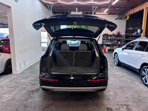 Used 2018 Audi Q7 2.0T Premium Plus w/ Premium Plus Package AWD/4WD image 24