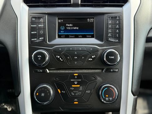 Used 2016 Ford Fusion SE FWD image 23