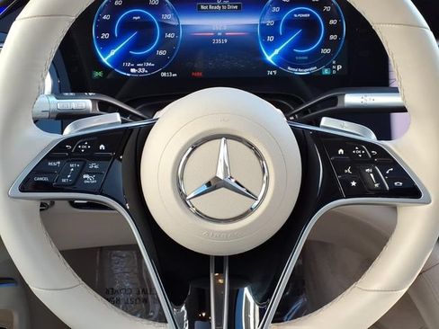 Used 2024 Mercedes-Benz EQS 450+ SUV image 9