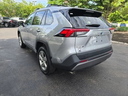 Used 2021 Toyota RAV4 Limited AWD/4WD image 5