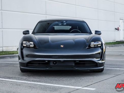 Used 2021 Porsche Taycan 4S w/ Premium Package image 15