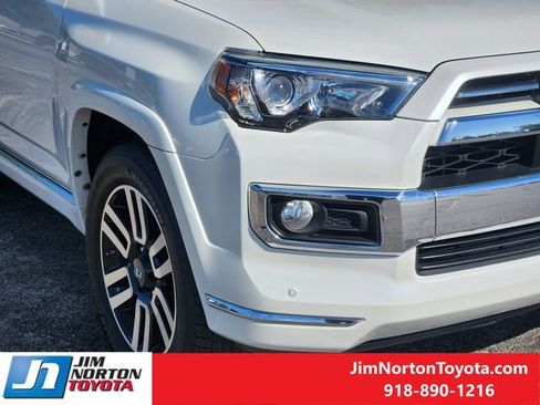 Used 2020 Toyota 4Runner Limited AWD/4WD image 10