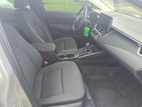 Used 2023 Toyota Corolla LE FWD image 7