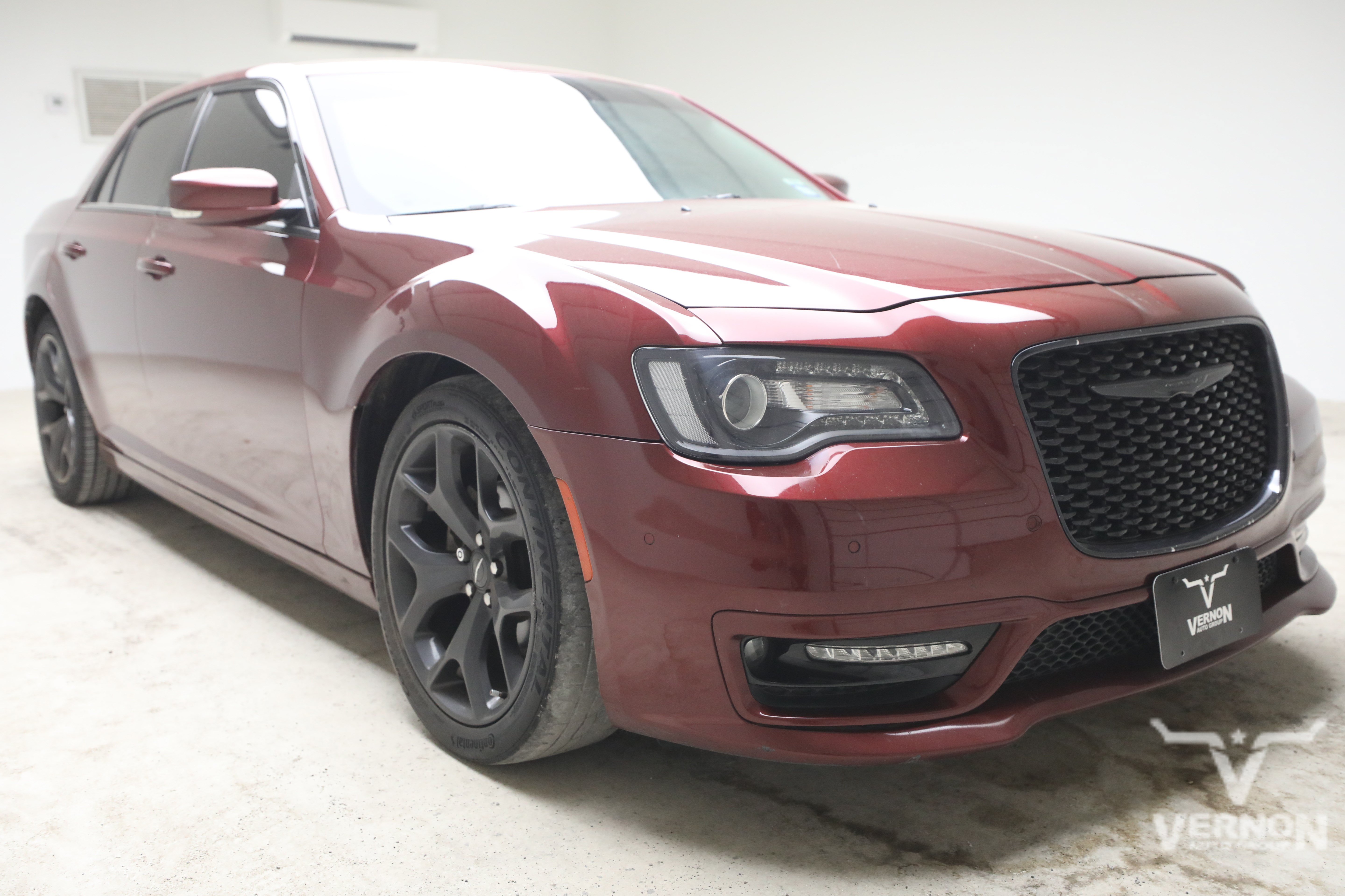 Used 2021 Chrysler 300 Touring L RWD image 6