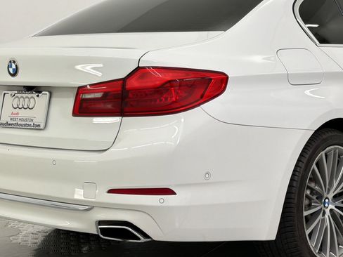 Used 2017 BMW 540i xDrive AWD/4WD image 12