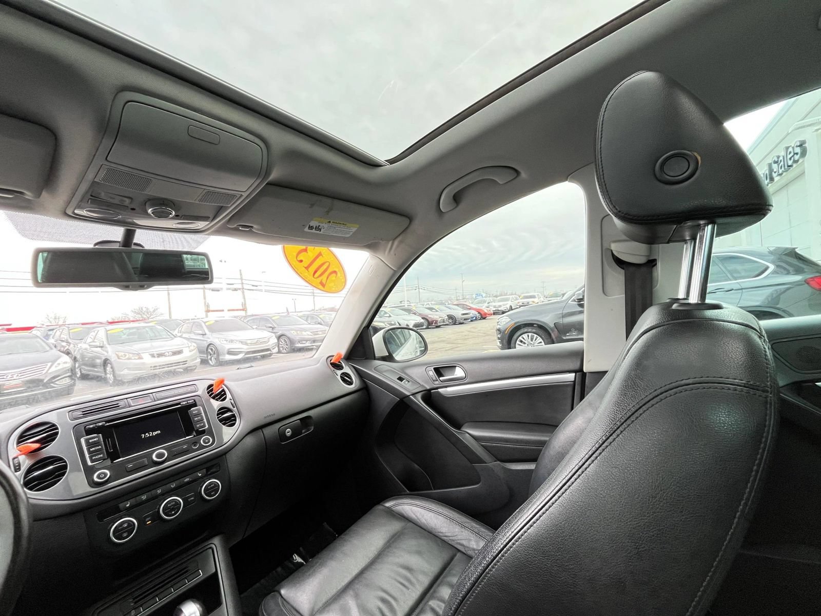 Used 2013 Volkswagen Tiguan SEL FWD image 37