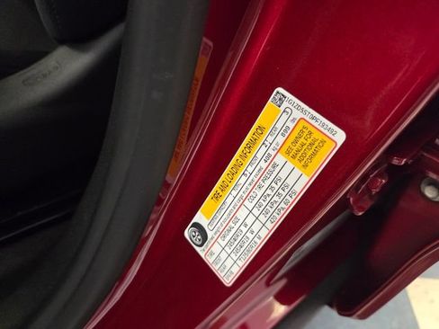Used 2023 Chevrolet Malibu LT w/ LPO, Floor Liner Package FWD image 18
