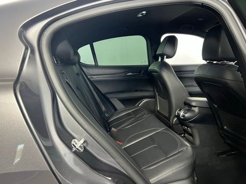 Used 2022 Alfa Romeo Stelvio Sprint image 28