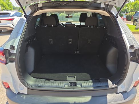 Used 2025 Ford Escape Active AWD/4WD image 9