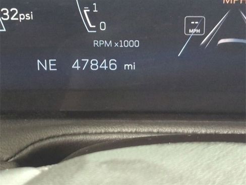 Certified 2024 Cadillac XT4 Premium Luxury image 12