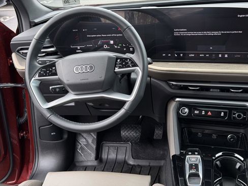 Used 2025 Audi Q5 Premium Plus w/ Premium Plus image 19