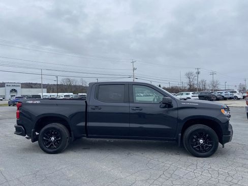 Used 2023 Chevrolet Silverado 1500 RST image 4