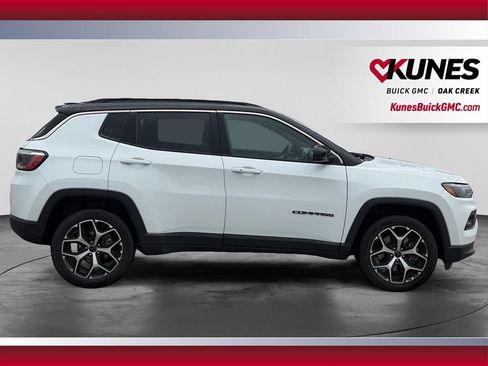 Used 2025 Jeep Compass Limited AWD/4WD image 10