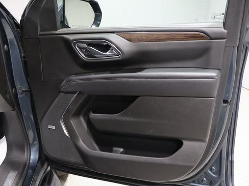 Used 2021 Chevrolet Tahoe Premier w/ Premium Package image 29