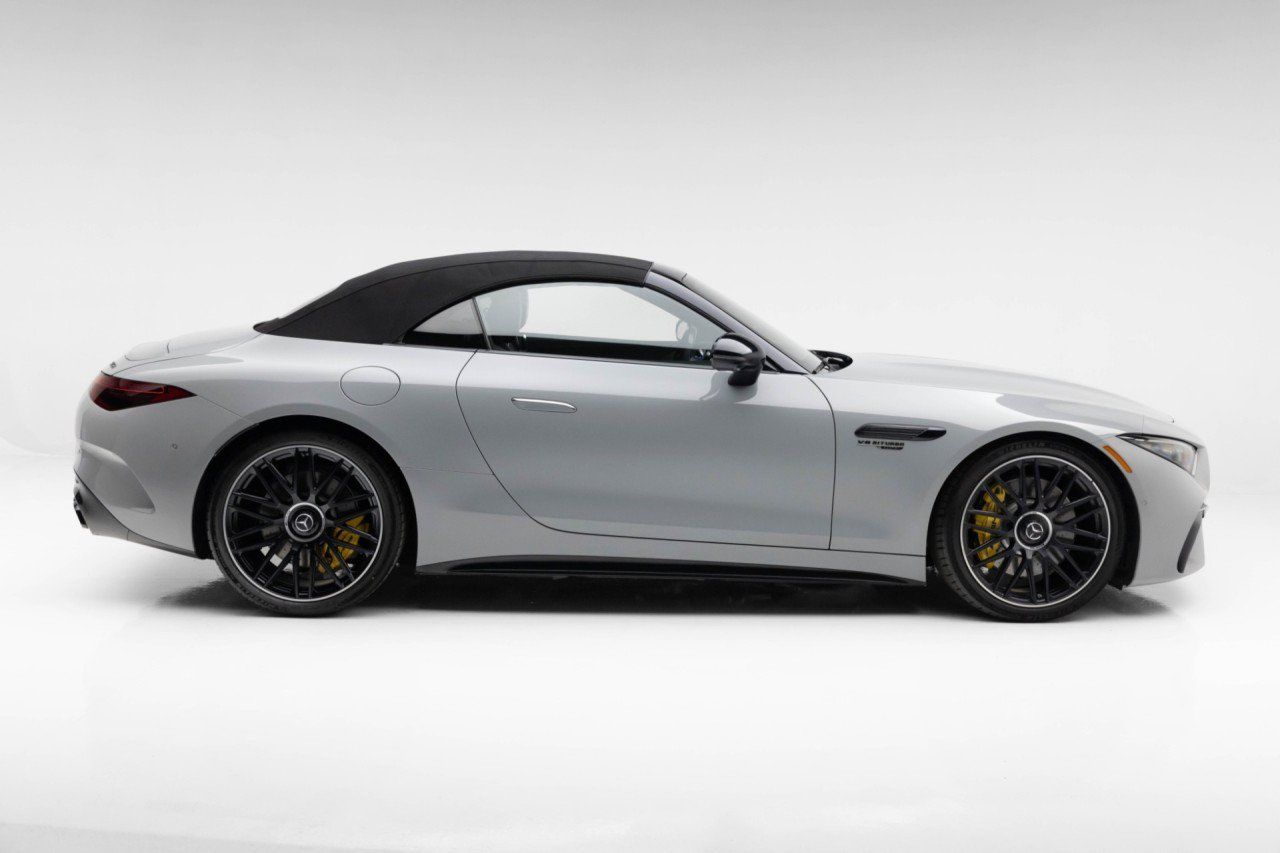 Used 2022 Mercedes-Benz SL 63 AMG 4MATIC image 31