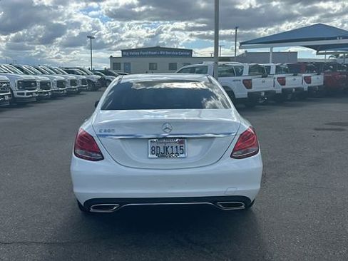 Used 2018 Mercedes-Benz C 300 Sedan image 4