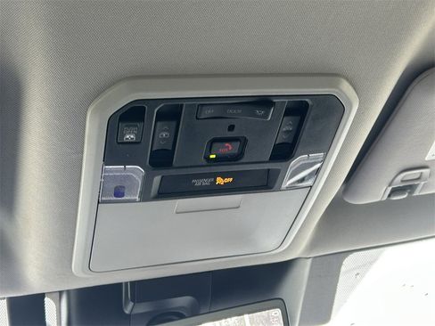 Used 2023 Toyota Tundra Limited image 19