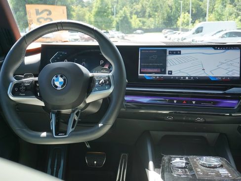Used 2024 BMW 540i xDrive w/ Executive Package AWD/4WD image 29