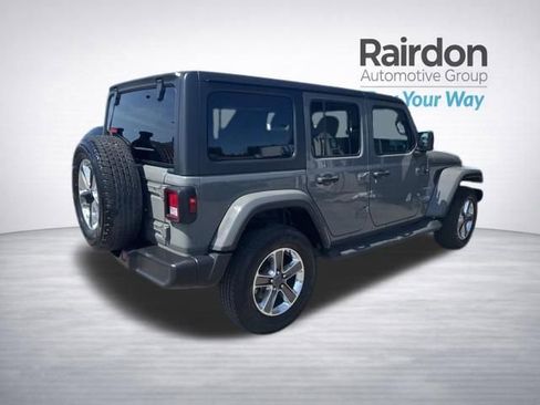 Used 2022 Jeep Wrangler Unlimited Sahara w/ Cold Weather Group AWD/4WD image 7