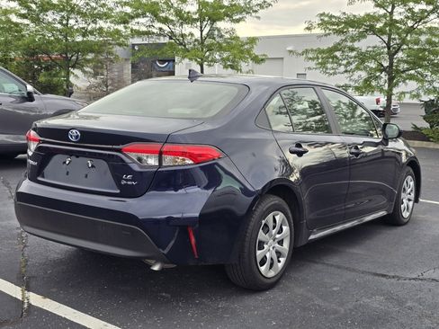Used 2025 Toyota Corolla LE FWD image 7