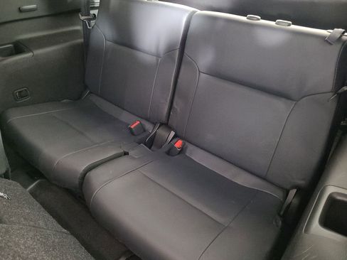 Used 2025 Mitsubishi Outlander AWD image 21