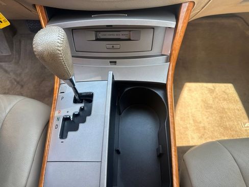Used 2006 Toyota Avalon XLS FWD image 11