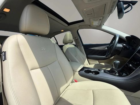 Used 2014 INFINITI Q50 Premium w/ Navigation Package RWD image 28